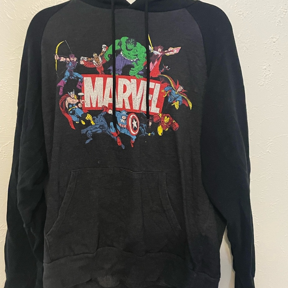 Marvel Avengers Hoodie Men’s Black Graphic Pullover Hulk Thor Captain America